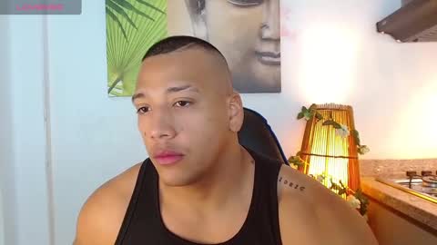 Snapshot of tom_muscle1 chatting on 02/09/25, 03:12 Tom muscle1 online show from 02/09/25, 03:12
