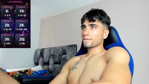 Snapshot of tom_walton chatting on 12/12/24, 06:53 tom online show from 12/12/24, 06:53