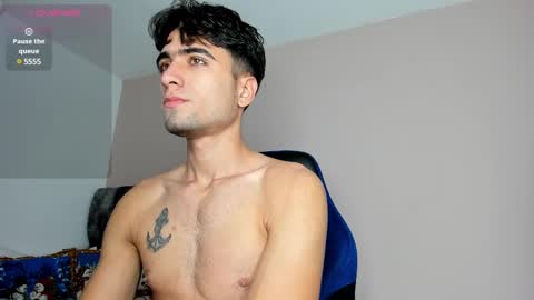 Snapshot of tom_walton chatting on 01/04/25, 10:27 tom online show from 01/04/25, 10:27