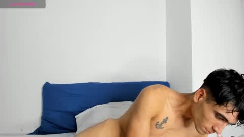 Snapshot of tom_walton chatting on 02/02/25, 05:26 tom online show from 02/02/25, 05:26