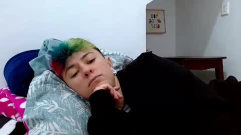 Blue online show from 10/08/25, 02:04