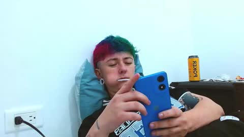 Blue online show from 11/16/25, 12:33