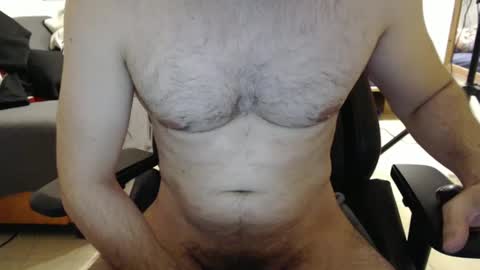 Snapshot of tomer8458 chatting on 12/22/24, 03:11 bd8458 online show from 12/22/24, 03:11
