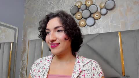 Snapshot of tomlondon_ chatting on 01/19/25, 11:45 online show from 01/19/25, 11:45
