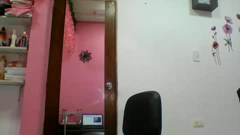 tomm online show from 10/20/25, 03:51