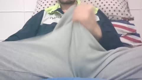 Snapshot of tommaso9046 chatting on 03/07/25, 06:00 tommaso9046 online show from 03/07/25, 06:00