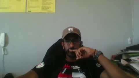 Snapshot of tommy_007_vercetti chatting on 09/17/25, 11:01 Tommy Vercetti online show from 09/17/25, 11:01