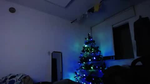   Thomas    online show from 01/01/25, 01:04