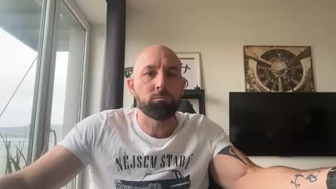 Thomas Fit online show from 11/10/25, 10:03