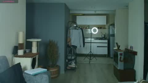 leyla  online show from 09/27/25, 07:02