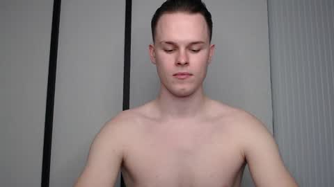 Snapshot of tomy_fleck chatting on 02/15/25, 12:33 tomy_fleck online show from 02/15/25, 12:33