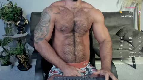 tomy_scott6 online show from 10/21/25, 11:33