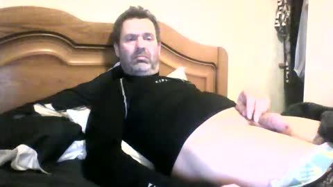 Snapshot of tonio358965 chatting on 02/25/25, 07:03 tonio358965 online show from 02/25/25, 07:03