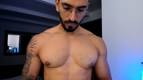tony muscle1 online show from 12/05/24, 01:36
