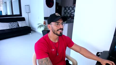 tony muscle1 online show from 01/07/25, 10:08