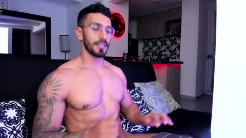 tony muscle1 online show from 01/08/25, 01:11