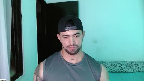 Snapshot of tonyking21 chatting on 10/22/25, 09:58 ANTONY online show from 10/22/25, 09:58