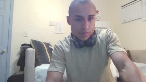Snapshot of tonyterror22 chatting on 10/13/25, 07:52 tonyterror22 online show from 10/13/25, 07:52