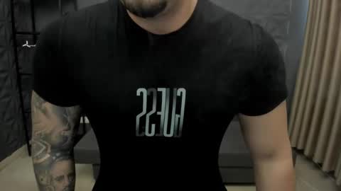 TonyWilcox online show from 10/31/25, 07:31