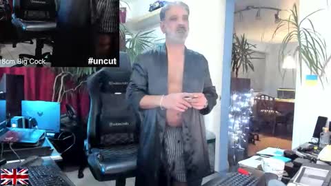 Snapshot of topalphaboss chatting on 10/18/25, 10:10 topalphaboss online show from 10/18/25, 10:10