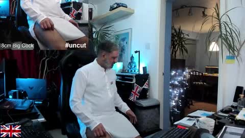 Snapshot of topalphaboss chatting on 10/20/25, 09:26 topalphaboss online show from 10/20/25, 09:26