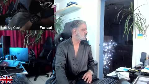 Snapshot of topalphaboss chatting on 10/21/25, 06:19 topalphaboss online show from 10/21/25, 06:19