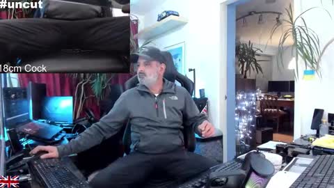 Snapshot of topalphaboss chatting on 10/23/25, 08:18 topalphaboss online show from 10/23/25, 08:18