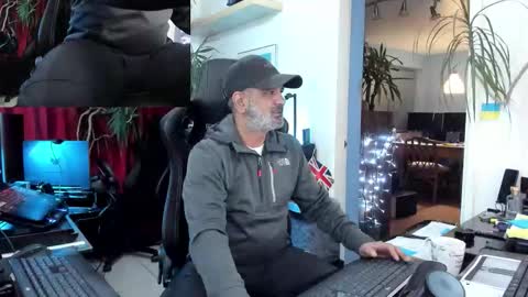 Snapshot of topalphaboss chatting on 10/26/25, 06:03 topalphaboss online show from 10/26/25, 06:03