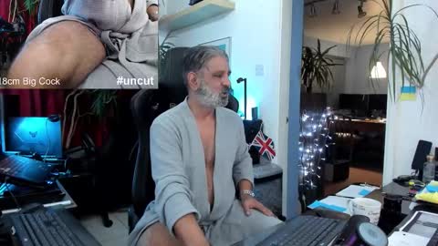 Snapshot of topalphaboss chatting on 11/01/25, 03:08 topalphaboss online show from 11/01/25, 03:08