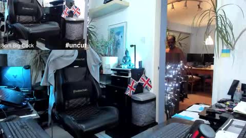 Snapshot of topalphaboss chatting on 11/01/25, 05:04 topalphaboss online show from 11/01/25, 05:04