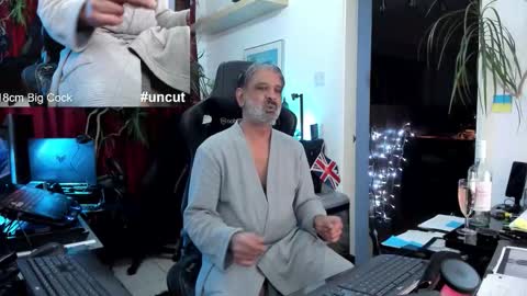 Snapshot of topalphaboss chatting on 11/02/25, 11:29 topalphaboss online show from 11/02/25, 11:29