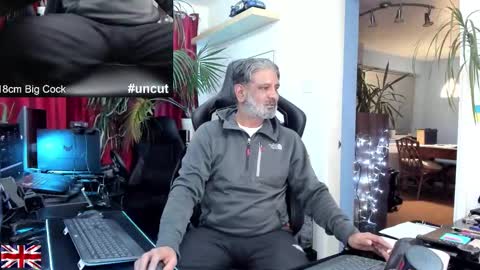 Snapshot of topalphaboss chatting on 11/17/25, 11:10 topalphaboss online show from 11/17/25, 11:10