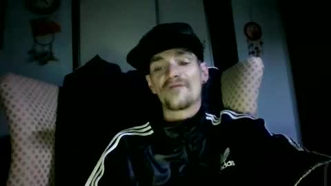 Snapshot of topdogintraining93 chatting on 10/07/25, 08:44 SagMeOreduceMe online show from 10/07/25, 08:44