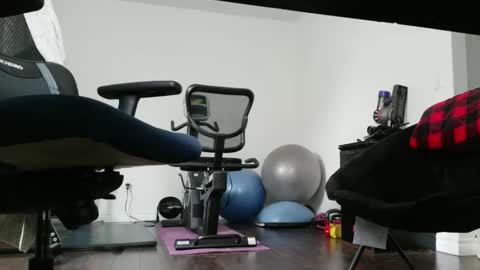 Top Floor Temptress online show from 10/30/25, 05:46