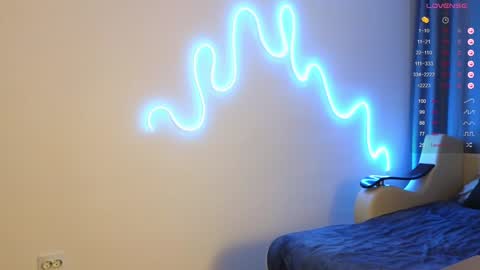 Snapshot of toshimori chatting on 12/07/24, 01:07 Toshi online show from 12/07/24, 01:07