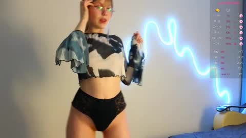 Snapshot of toshimori chatting on 02/17/25, 01:10 Toshi online show from 02/17/25, 01:10