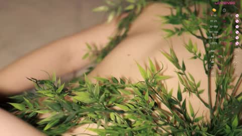 Snapshot of toshimori chatting on 10/20/25, 01:00 Toshi online show from 10/20/25, 01:00