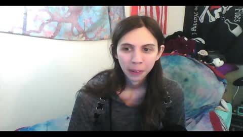 Snapshot of totalfuckingadorable chatting on 01/04/25, 03:18 Luna online show from 01/04/25, 03:18