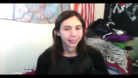 Snapshot of totalfuckingadorable chatting on 01/07/25, 06:27 Luna online show from 01/07/25, 06:27
