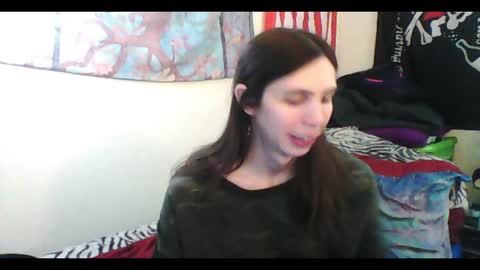 Snapshot of totalfuckingadorable chatting on 01/16/25, 04:28 Luna online show from 01/16/25, 04:28