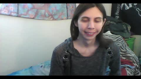 Snapshot of totalfuckingadorable chatting on 01/26/25, 02:45 Luna online show from 01/26/25, 02:45