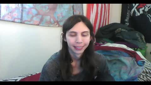 Snapshot of totalfuckingadorable chatting on 01/31/25, 04:14 Luna online show from 01/31/25, 04:14