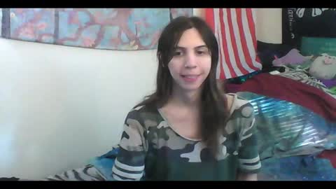 Snapshot of totalfuckingadorable chatting on 09/28/25, 08:47 Luna online show from 09/28/25, 08:47