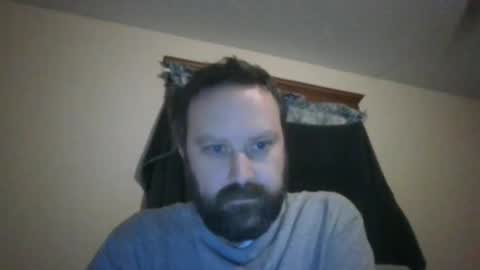 Snapshot of totalpackage2089 chatting on 12/18/24, 02:21 Big Daddy Balls online show from 12/18/24, 02:21