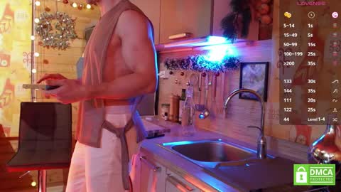 Snapshot of touch_of_eros chatting on 12/14/24, 05:40 Paul online show from 12/14/24, 05:40
