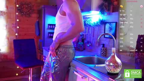 Snapshot of touch_of_eros chatting on 02/02/25, 08:46 Paul online show from 02/02/25, 08:46