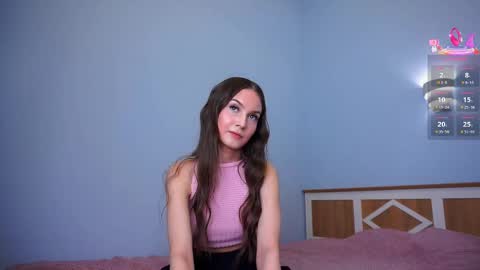 Snapshot of traciblow chatting on 11/03/25, 01:34 Rebeca online show from 11/03/25, 01:34