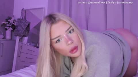 aubrey 3 online show from 10/06/25, 07:33