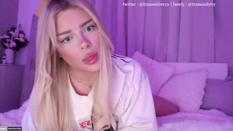 aubrey 3 online show from 10/23/25, 07:34