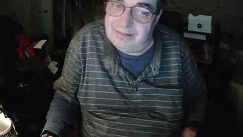 Snapshot of transmtfhello chatting on 02/27/25, 12:32 Peter online show from 02/27/25, 12:32
